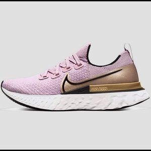 Gorgeous Nike React Flyknit Infinity Run Size 8.5